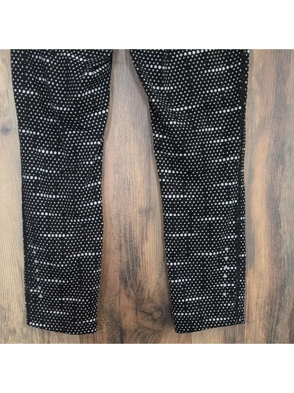 Nike Patterned Crop Yoga Leggings S                  M205